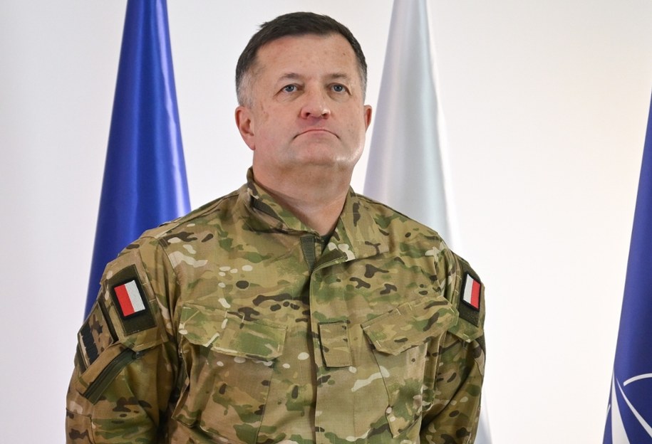 Gen. Jarosław Stróżyk / 	Maciej Kulczyński    /PAP