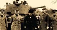 Gen. Władysław Sikorski w towarzystwie Winstona Churchilla i gen. Charlsa de Gaulle'a, Szkocja 194 /Encyklopedia Internautica