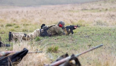 "Generał błoto" i pola minowe spowalniają działania zbrojne [RELACJA]