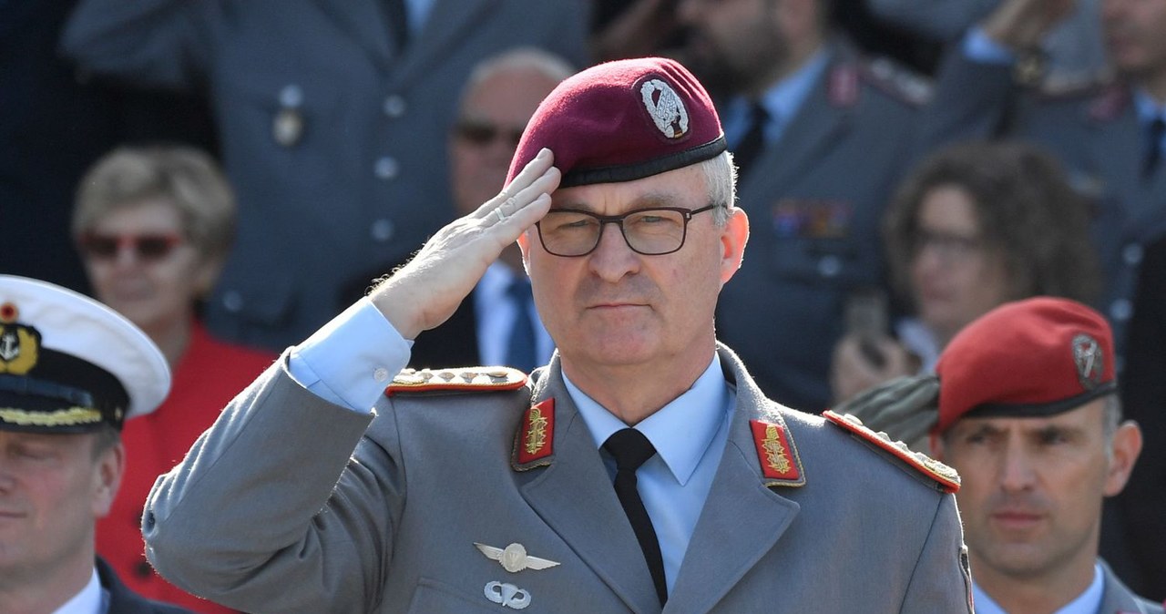 Generał Eberhard Zorn, generalny inspektor Bundeswehry /AFP