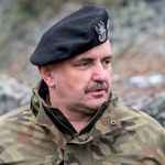 Generał Jarosław Mika mianowany dowódcą generalnym