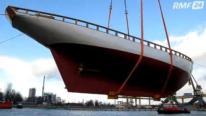 Generał Zaruski zwodowany