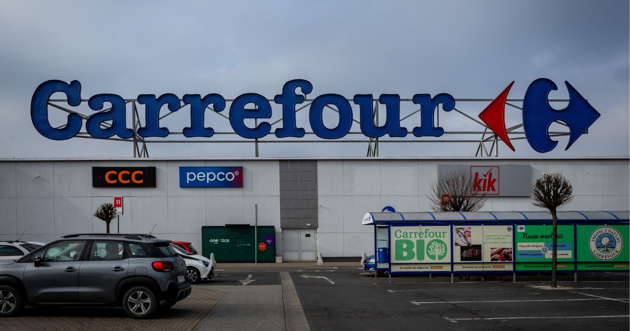 Generalne porządki taniej? Promocje na środki czystości w Carrefour! /adobestock /INTERIA.PL