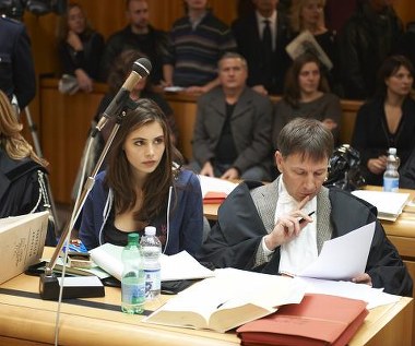 Genevieve Gaunt w scenie z filmu "Twarz anioła"