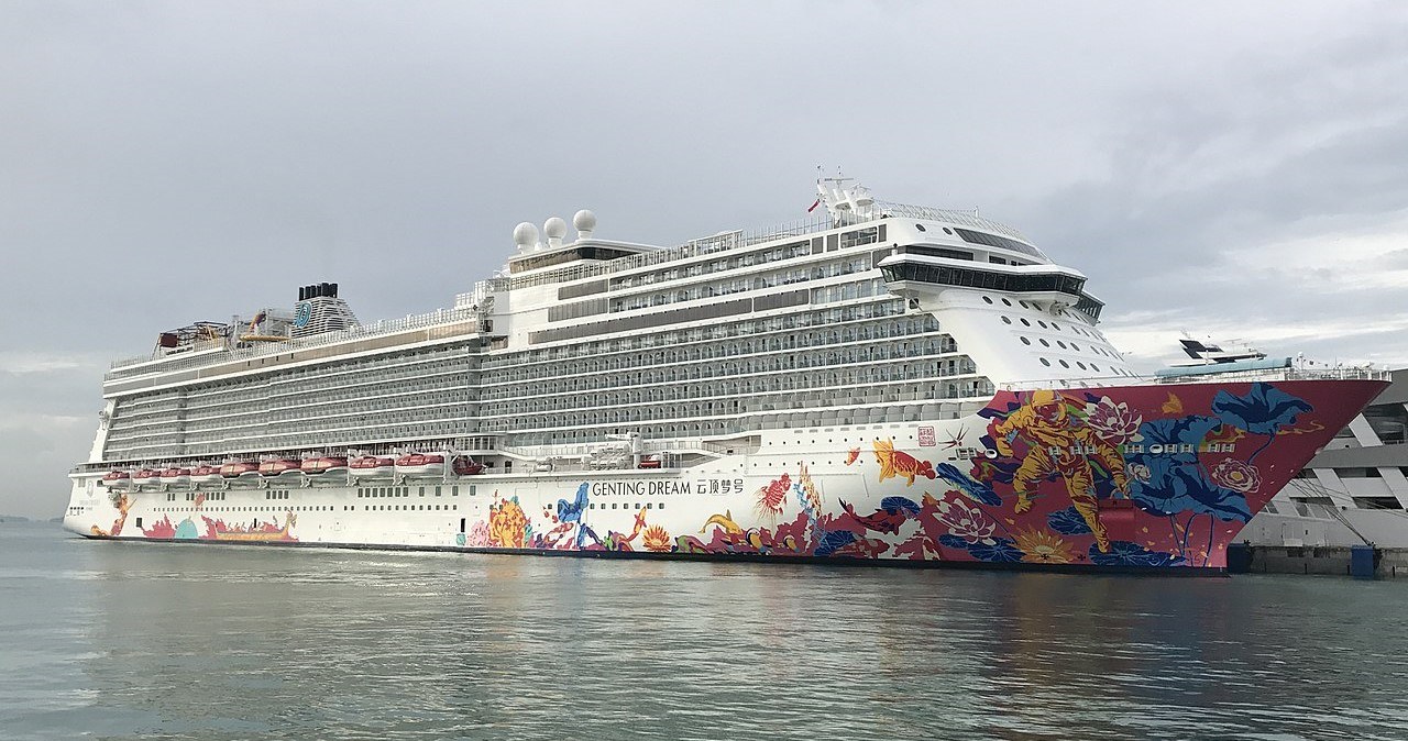 Genting Dream w wersji oryginalnej /Sapphire Jasper /Wikimedia