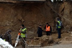 Geologowie badają ogromne osuwisko w Ostrowcu Świętokrzyskim
