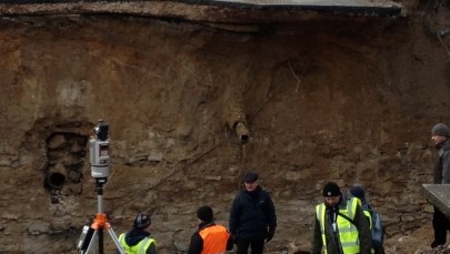 Geologowie badają ogromne osuwisko w Ostrowcu Świętokrzyskim
