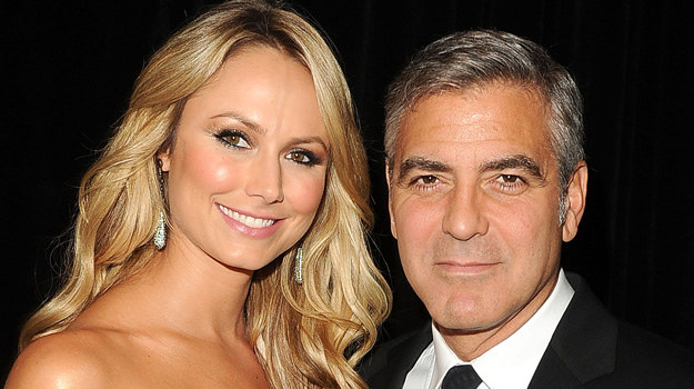 George Clooney i Stacy Keibler /Jason Merritt /Getty Images