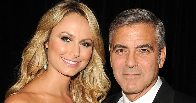 George Clooney i Stacy Keibler /Jason Merritt /Getty Images