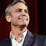 George Clooney i wojna o skarby