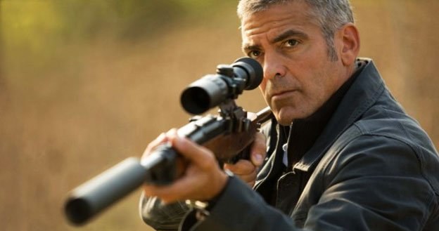 George Clooney w filmie "Amerykanin" /materiały dystrybutora