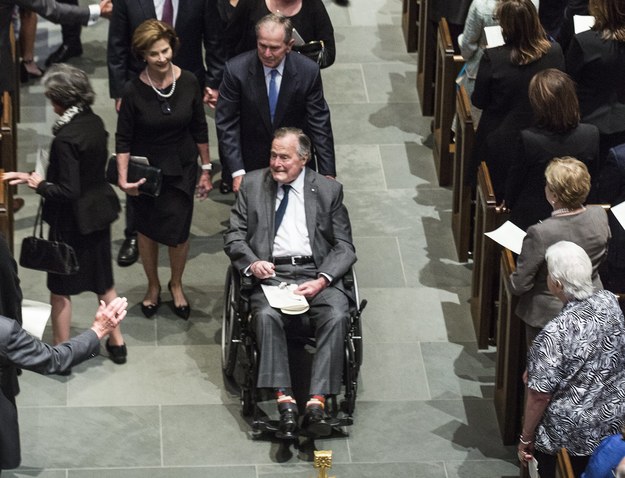 George H.W. Bush na pogrzebie swojej żony Barbary /Brett Coomer / POOL /PAP/EPA