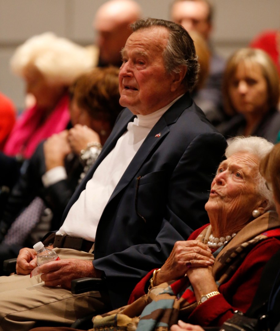 George H.W. Bush /BOB DAEMMRICH / POOL   /PAP