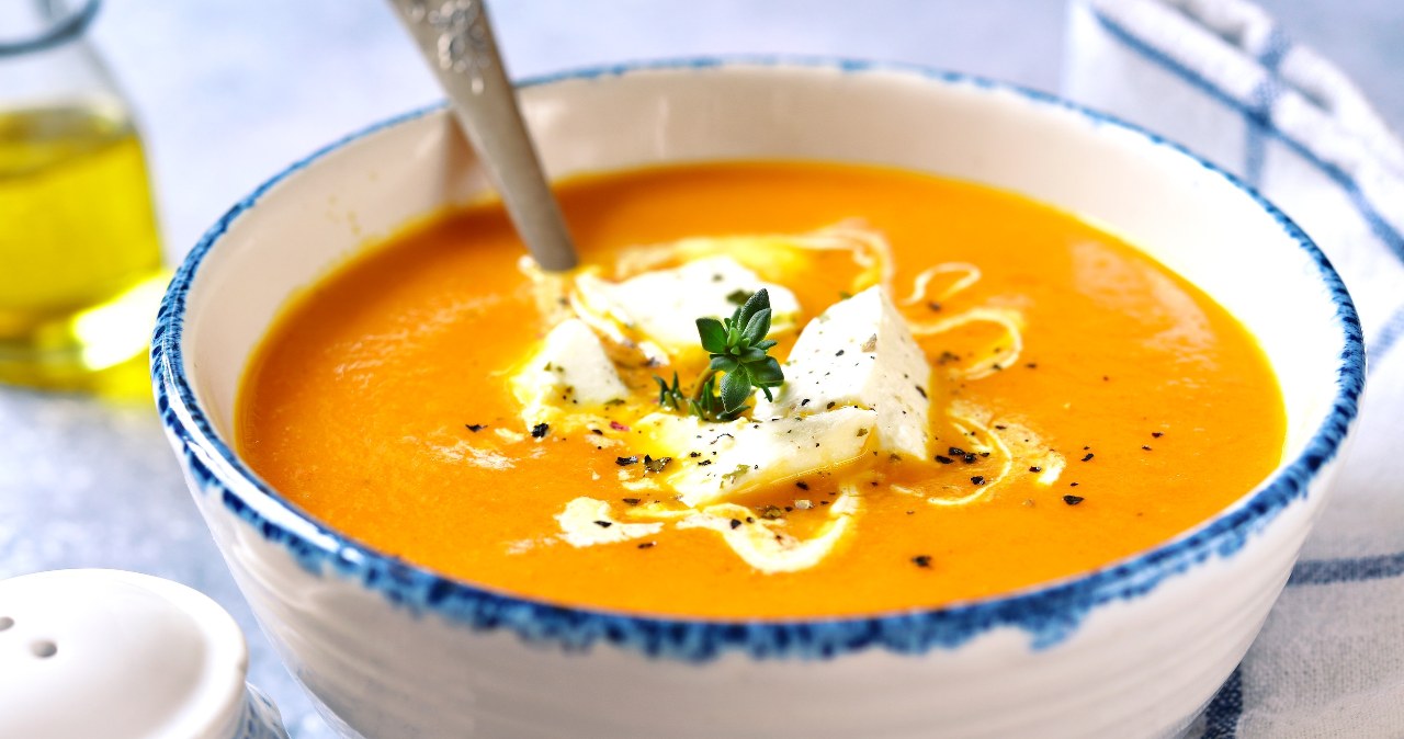 Gęsta zupa dyniowa to jedna z ulubionych jesiennych potraw Polaków /lilechka75 /123RF/PICSEL