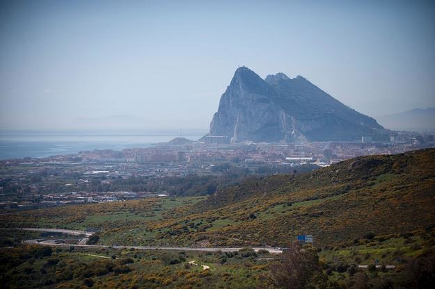 Gibraltar nie jest częścią unii celnej /AFP