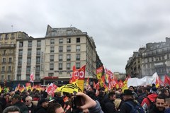 ​Gigantyczna fala protestów przeciwko polityce Macrona we Francji