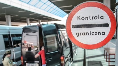 Gigantyczna kolejka tirów przed przejściem w Dorohusku