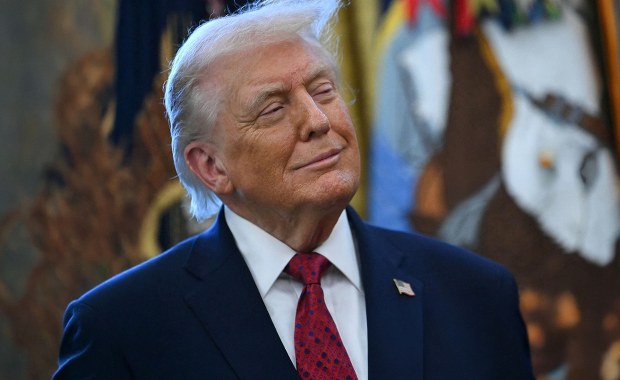 Gigantyczna, pozłacana statua Trumpa. Na Florydzie stanie Don Colossus