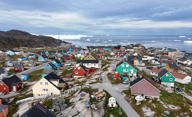 Gigantyczne cięcia, wielkie reformy i polityczna walka. Co się dzieje na Grenlandii?