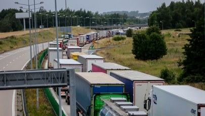 Gigantyczne kolejki na granicy z Białorusią. Nawet 4 dni czekania