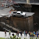 Bangkok Gigantyczne zapadlisko w centrum Bangkoku. Dziura ma 50 m głębokości!