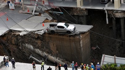 Gigantyczne zapadlisko w centrum Bangkoku. Dziura ma 50 m głębokości!