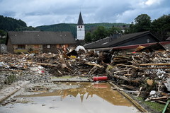 Gigantyczne zniszczenia po potężnej powodzi w Niemczech 