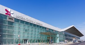 Gigantyczny kredyt. Są pieniądze na modernizację Lotniska Chopina i Port Polska