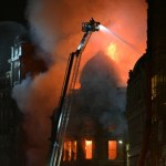 Gigantyczny pożar w Glasgow. Runął budynek przy dworcu