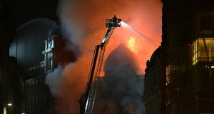 Gigantyczny pożar w Glasgow. Runął budynek przy dworcu