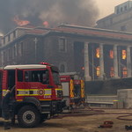 Gigantyczny pożar w Kapsztadzie. Ogień został podłożony