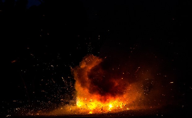 Gigantyczny słup ognia na Krymie. Atak dronów na terminal ropy