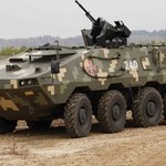 Gigantyczny transport pojazdów bojowych w Ukrainie. Rosja zadrży
