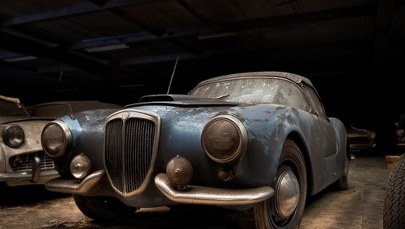 Gigantyczny zbiór 230 aut w kościele. Warte są miliony euro 