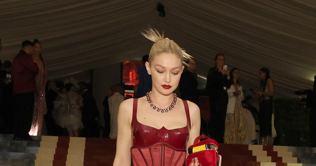 Gigi Hadid na Met Gala 2022 /Cindy Ord /Getty Images