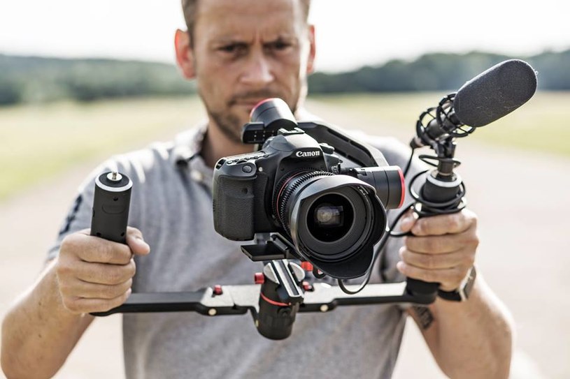 Gimbale są stworzone do nagrywania ujęć, w których zarówno kamera, jak i filmowany obiekt są w ruchu /materiały prasowe