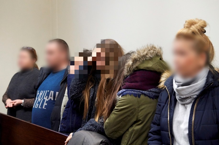 Gimnazjalistki oskarżone o pobicie uczennicy gdańskiego Gimnazjum nr 3 / 	Adam Warżawa    /PAP