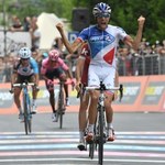 Giro d'Italia: Pinot wygrał 20. etap, Quintana nadal liderem