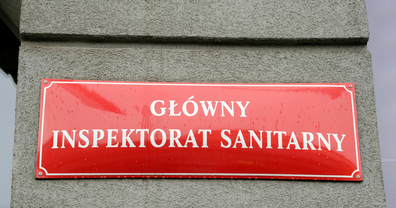 GIS ostrzega przed partią kaszy z Biedronki /Mateusz Grochocki /East News
