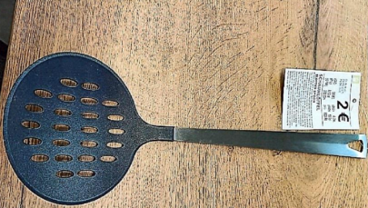 GIS ostrzega: Ta łyżka cedzakowa jest niebezpieczna dla zdrowia