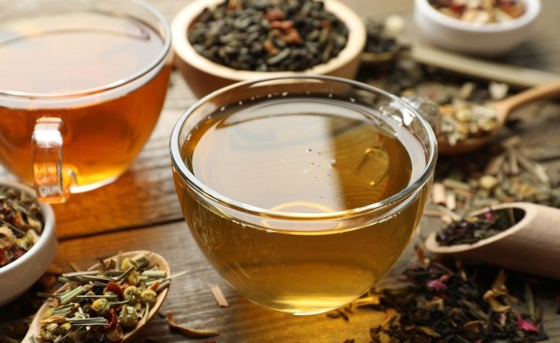 GIS ostrzega. W herbatce ziołowej wykryto groźną bakterię