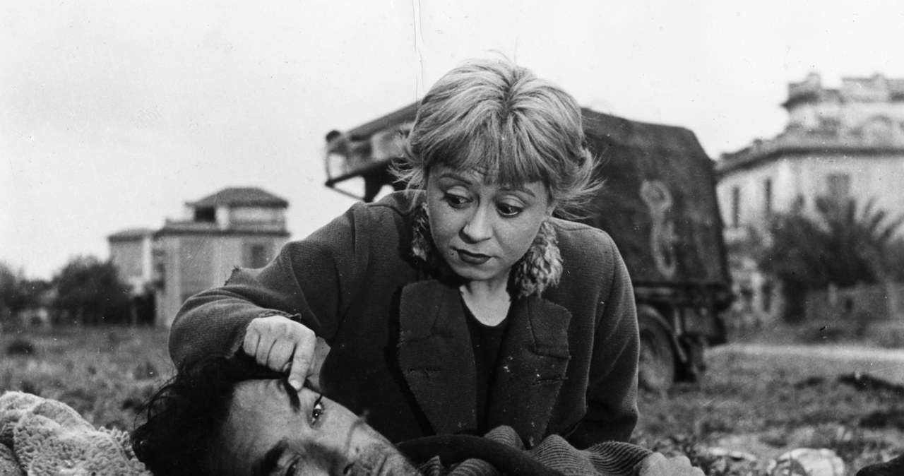 Giulietta Masina i Anthony Quinn w filmie "La strada" (1954) /Hulton Archive /Getty Images