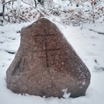 Puszcza Bukowa Głaz Morowiec wrócił do Puszczy Bukowej. Jaką kryje tajemnicę?