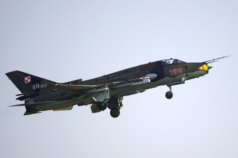 Global Firepower nie tłumaczy jak zlicza maszyny o kilku przeznaczeniach np. właśnie Su-22, który jest samolotem oficjalnie określanym jako myśliwsko-bombowy, mogący służyć jako myśliwiec i samolot atakujący. Obie kategorie w rankingu są rozdzielone i nie wiadomo, jak tego typu maszyny są klasyfikowane