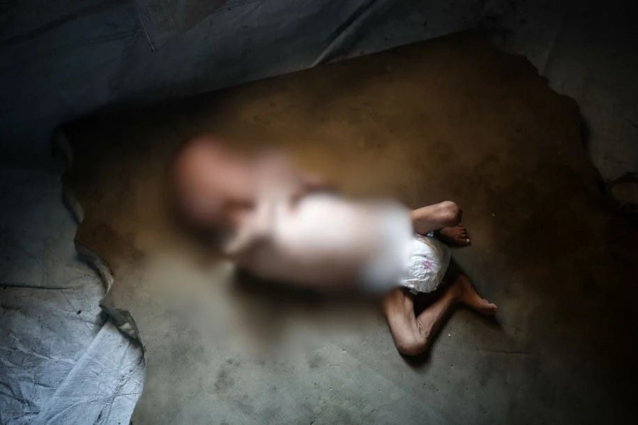 Głód w Gazie. Codziennie kilkanaście lub kilkadziesiąt osób, w tym dzieci, umiera w wyniku niedożywienia /Nur Photo/East News /East News