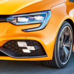 Głośny wypadek żółtego Renault Megane RS. Prokuratura umorzyła śledztwo