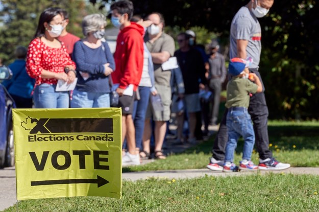 Głosowanie w Kanadzie /ANDRE PICHETTE /PAP/EPA
