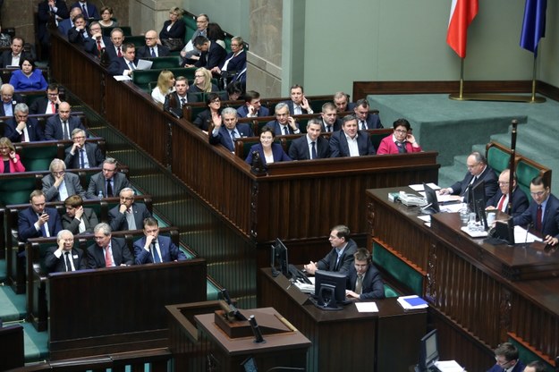 Głosowanie w Sejmie /Leszek Szymański /PAP