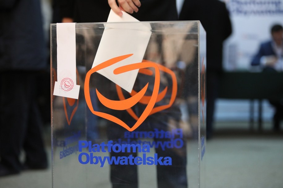 Głosowanie w wyborach na przewodniczącego Platformy Obywatelskiej / 	Leszek Szymański    /PAP