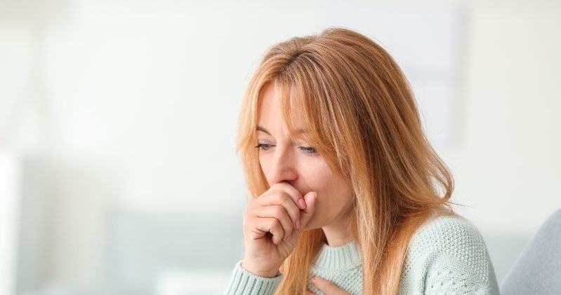 Główną przyczyną kaszlu krtaniowego jest ostre podgłośniowe zapalenie krtani /materiały promocyjne